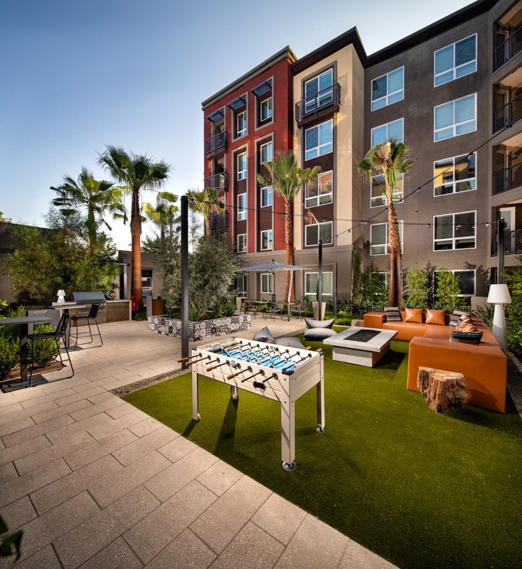 Courtyard Living Space at Clarendon Apartments, Los Angeles, CA, 91367