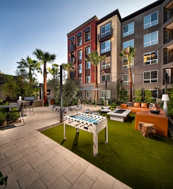 Clarendon Courtyard