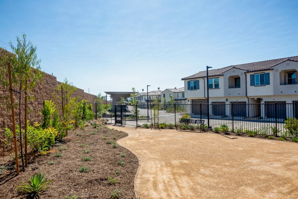 the preserve at ballantyne commons community courtyard