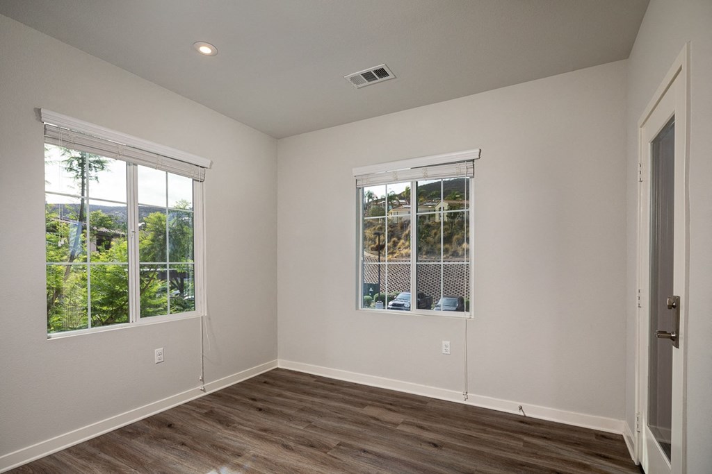 Dining Room Dining Room at Lakeview 88, Spring Valley, CA