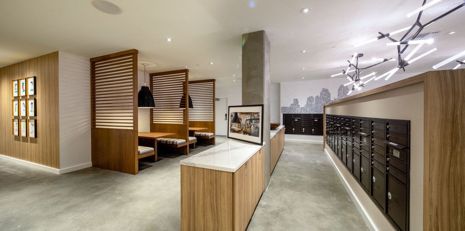 One Paseo Parcel Lounge Alt