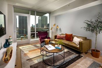 427 W Fifth Street Studio-3 Beds Apartment for Rent - Photo Gallery 3