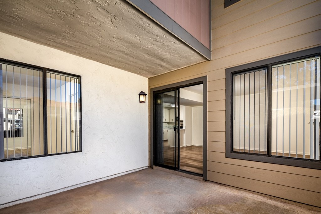 entry at Shadowridge Woodbend Apartments