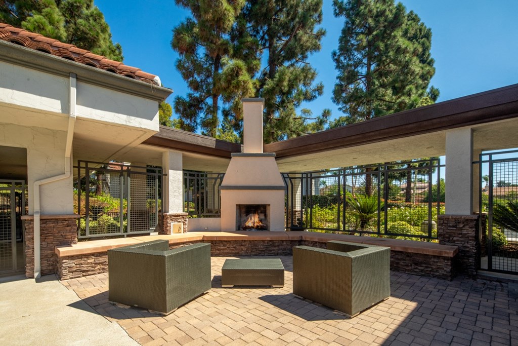 patio at Shadowridge Woodbend Apartments