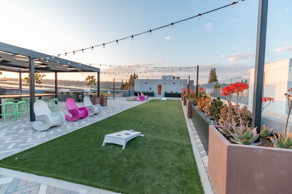 outdoor lounge area at Gravity, San Diego, 92120