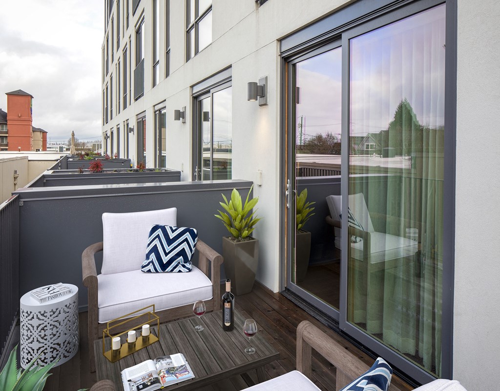 Patio at The Fitz, Portland, 97210