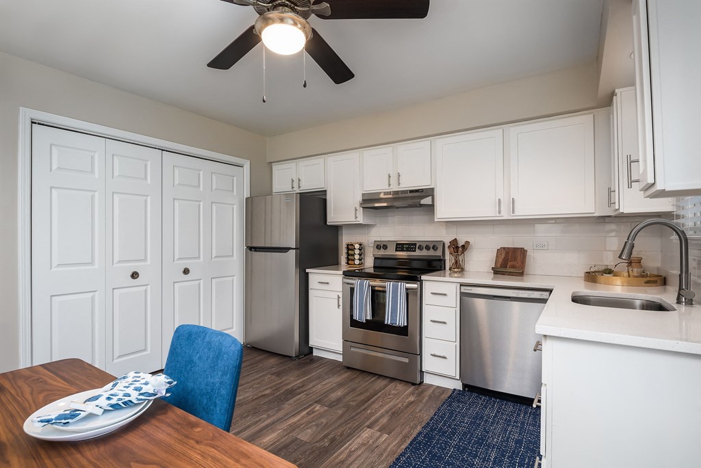 Haven On Long Grove is a similar property to Lumen Fox Valley located in Aurora
