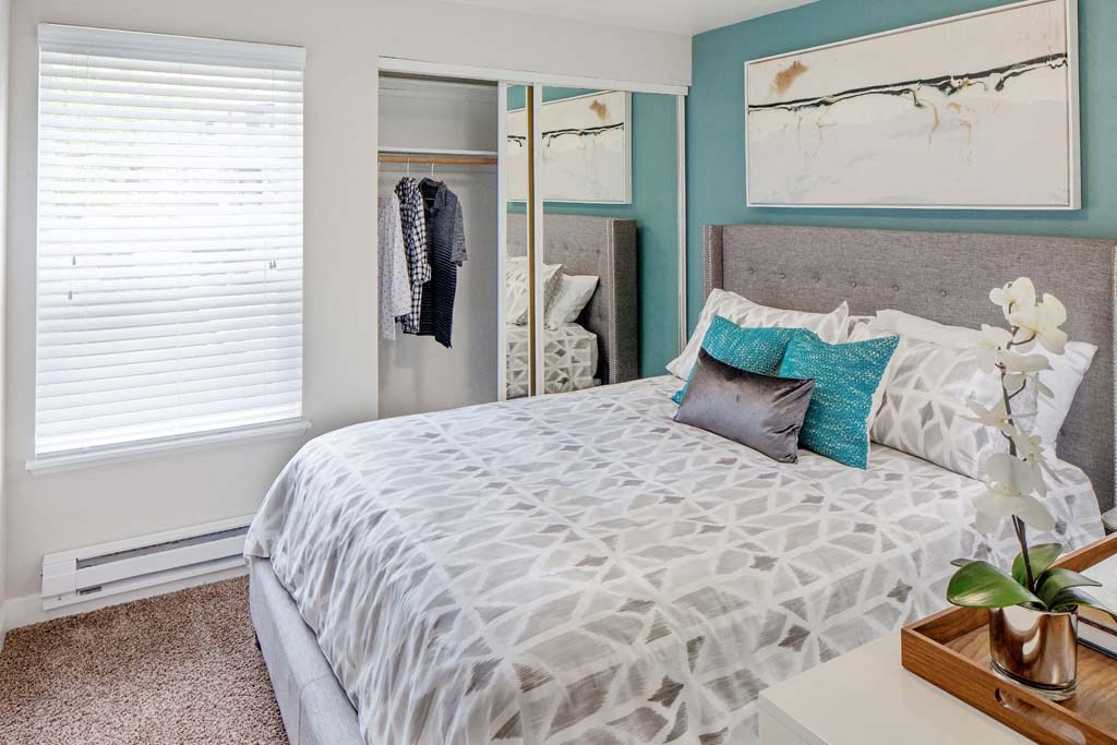 Bedroom With Expansive Windows at Heatherbrae Commons, Oregon