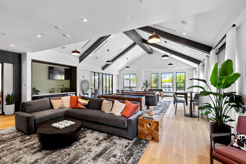Clubhouse - Lounge - Photo Gallery