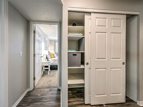 River Pointe Apartments