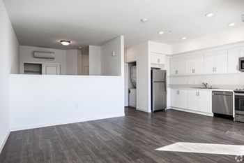 Kitchen Living Room - Photo Gallery 6