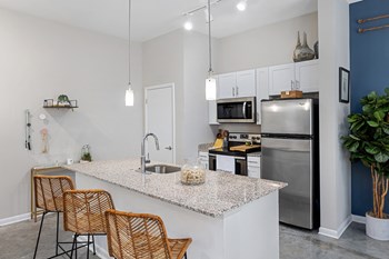 Chef-Style Kitchen Chef-Style Kitchen - Photo Gallery 2