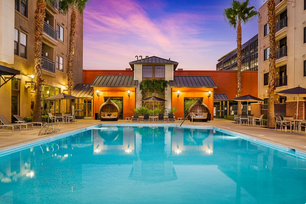 the swimming pool at the resort at governors crossing