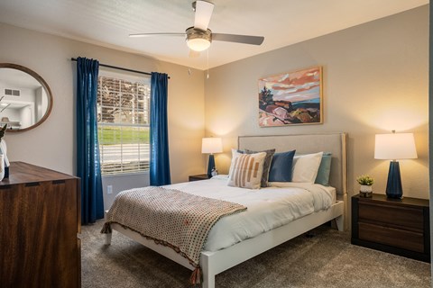 Spacious Bedroom With Comfortable Bed at Odyssey Apartments, Albuquerque, 87114