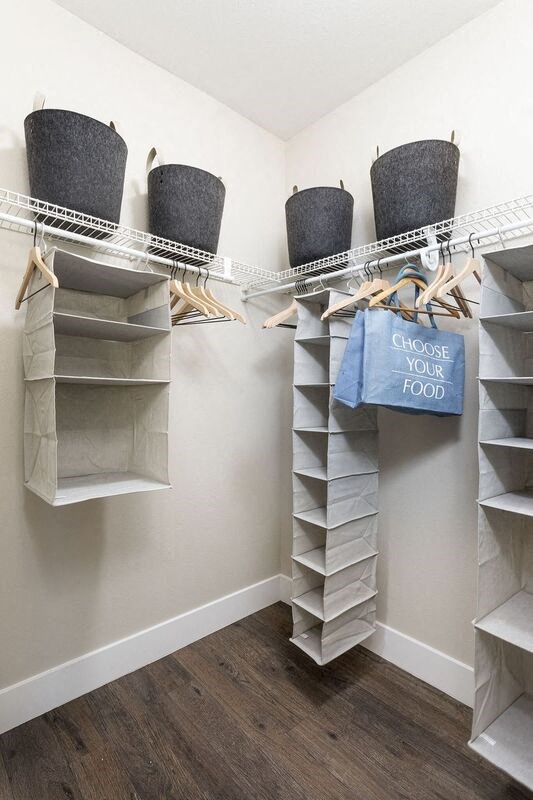 walk-in closet
