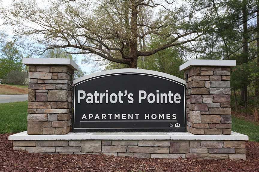 Property Signage at Patriots Pointe, Hillsborough