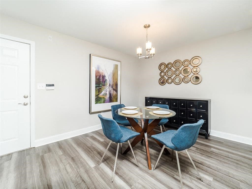 Dining Area at Patriots Pointe, Hillsborough