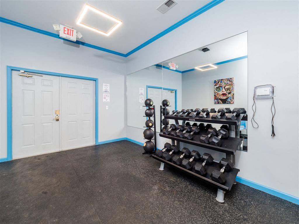 Free Weights at Patriots Pointe, Hillsborough