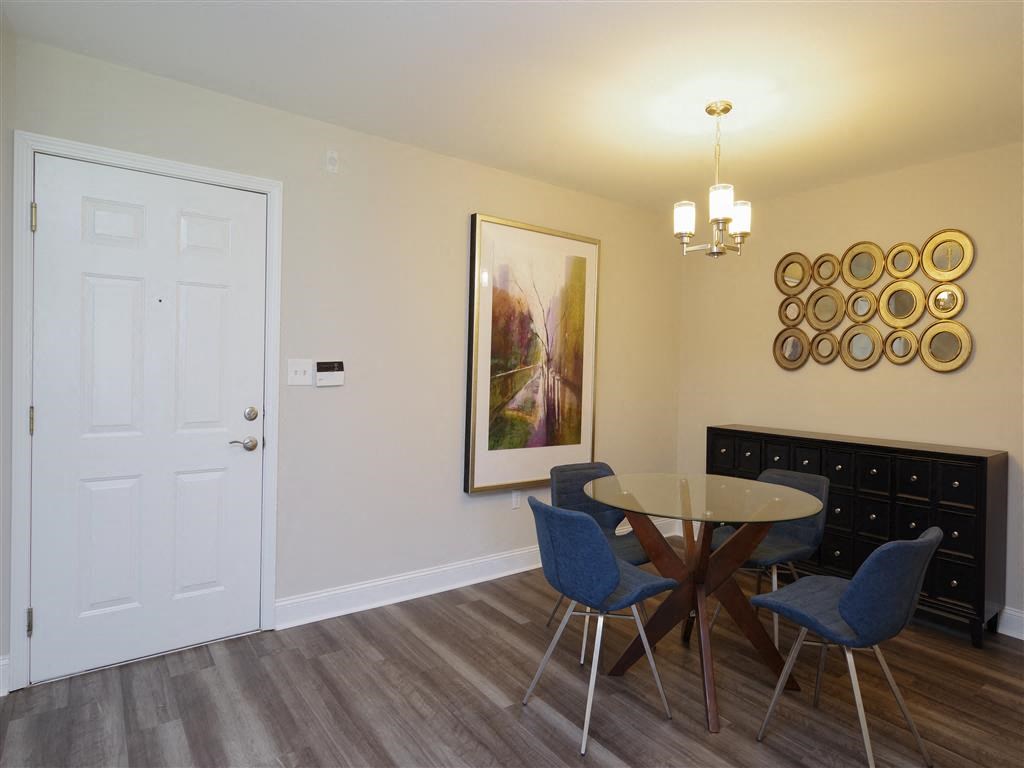 Dining Room at Patriots Pointe, Hillsborough, North Carolina