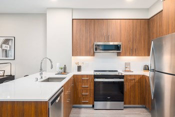 988 El Camino Real 1-2 Beds Apartment for Rent - Photo Gallery 5