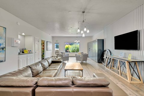 55 W. Center Street 2 Beds Apartment for Rent