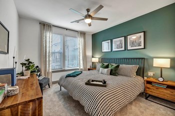 Nexus East Bedroom with Carpet - Photo Gallery 17