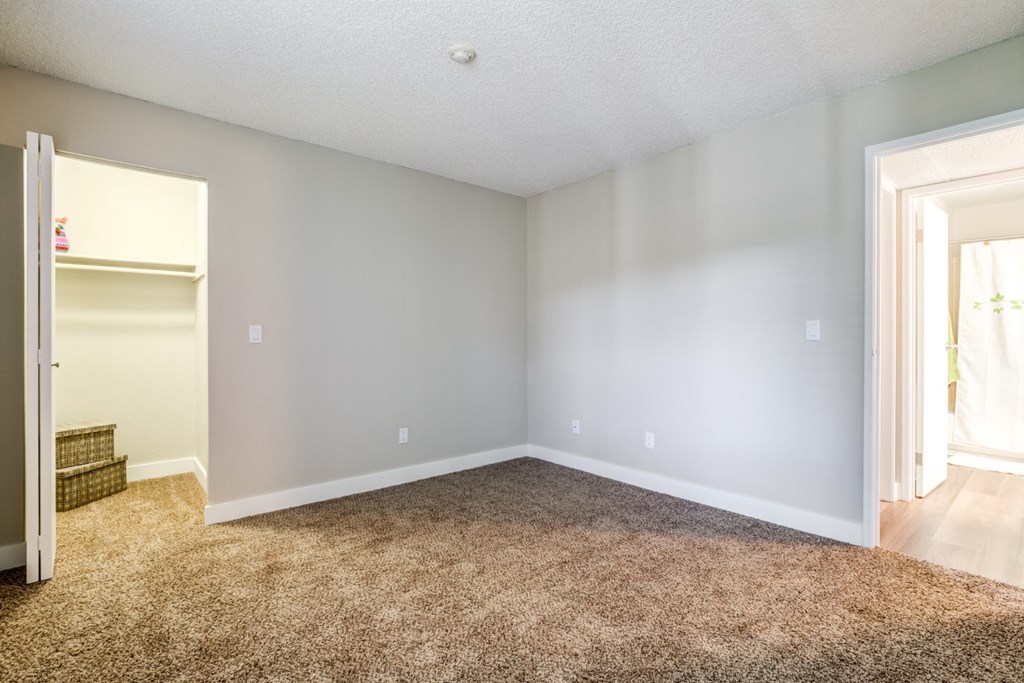 Bedroom linked to bathroom & large closet