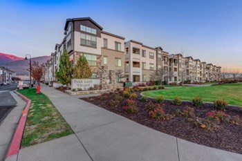 Park Lane Village Exterior with landscaped grass and garden - Photo Gallery 22