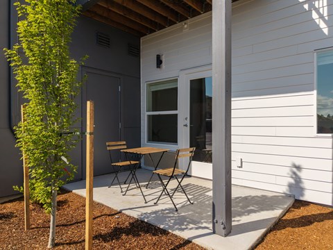 Patio at The Arvon, Vancouver, WA 98662