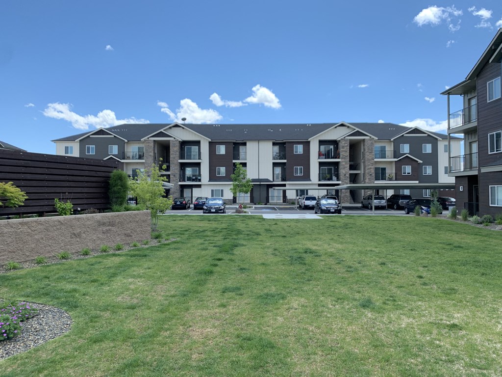 The Pennwood_Building Exterior