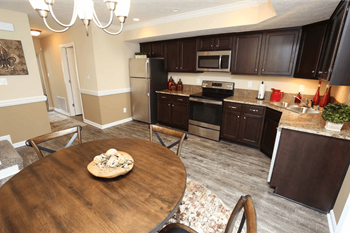 Avalon Springs - Photo Gallery 4