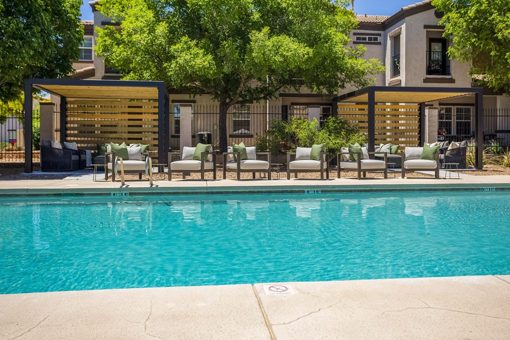 the swimming pool at the residence inn