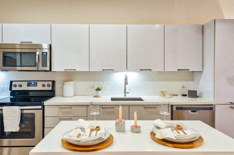 quartz countertops cabintry