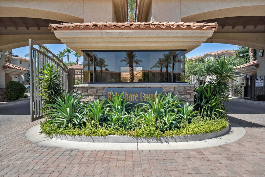 San Portella, Tempe, AZ, Rideshare Lounge