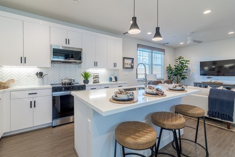 449 Ramsgate Drive 3 Beds Apartment for Rent