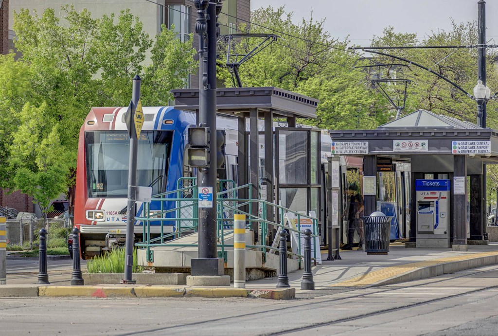 a bus stop on a city street