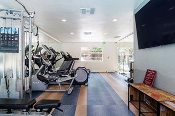 fitness center  at Softwind Point, Vista, 92081 - Photo Gallery 11