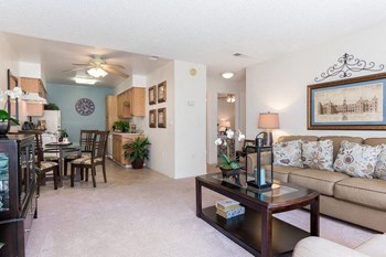 living room  at Softwind Point, Vista, 92081 - Photo Gallery 20