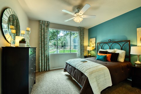 Bedroom With Expansive Windows at Stonebridge Ranch Apartments, Chandler, Arizona