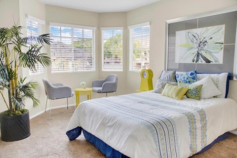 Bedroom at Sunbow Villas Apartments