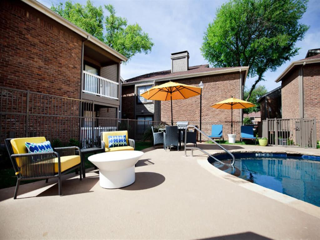 Adair Off Addison - New