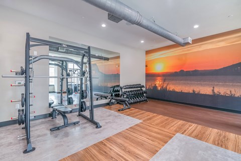 additional photo for property listing at chic digs with room to stretch out in the village 22 car