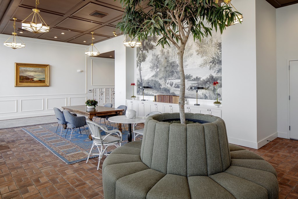 Social Niches at The Fitz, Portland, OR, 97210