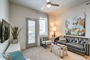 Model Unit Living room - Photo Gallery 5