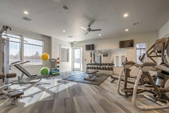fitness center - Photo Gallery 15