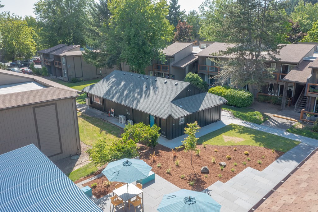 a view of the courtyard from the top of the building  at Veri at Timberhill, Oregon