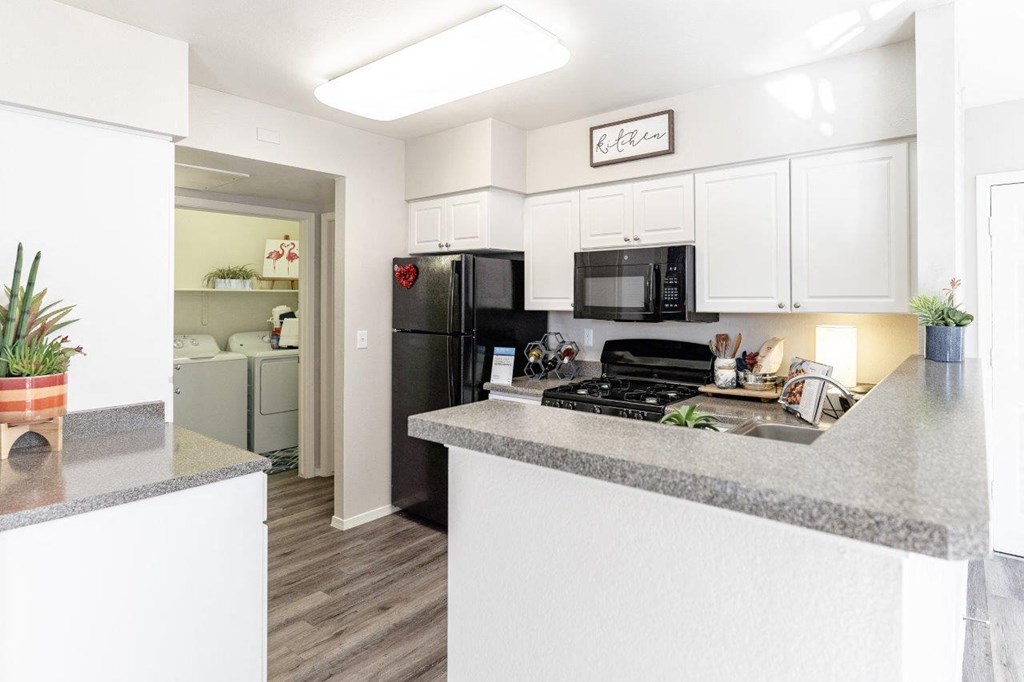bright kitchen at Vista Grove Apartments, Arizona, 85204