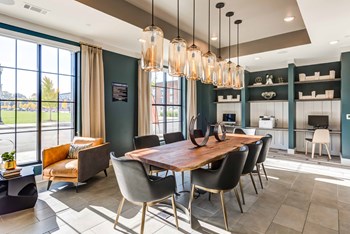 222 Maple Street Studio-2 Beds Apartment for Rent - Photo Gallery 2