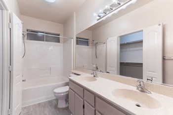 Empty Unit - Bathroom - Photo Gallery 6