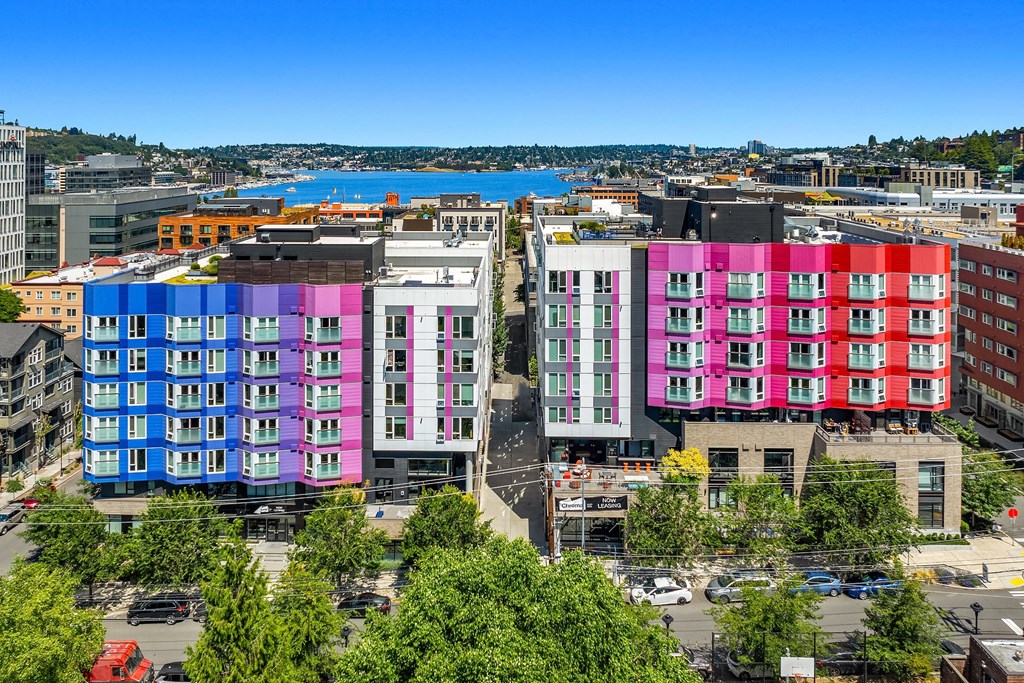a photo of a colorful building in the city